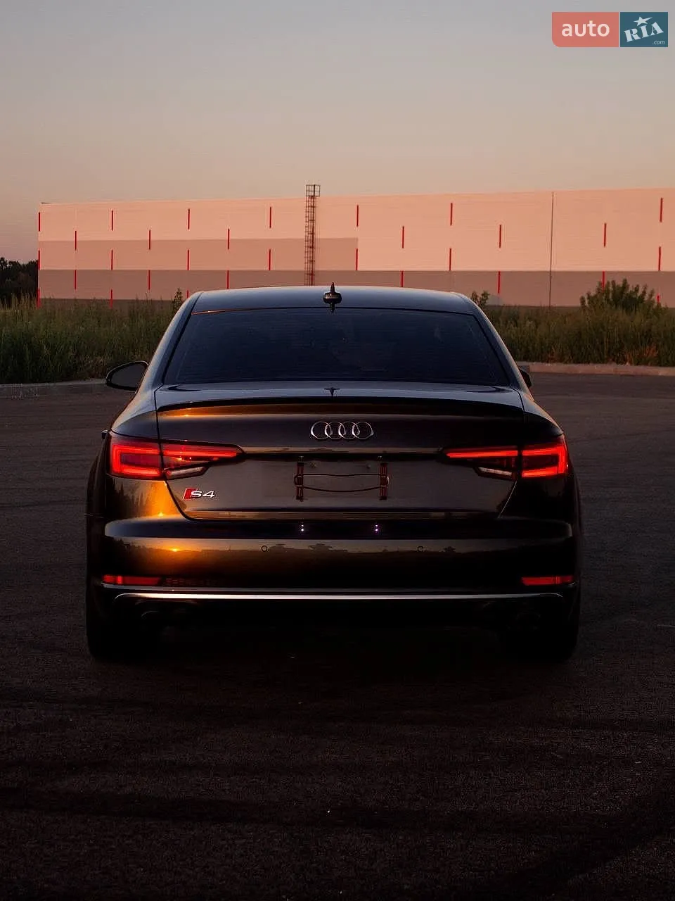 2017 Audi S4 - мініатюра 7