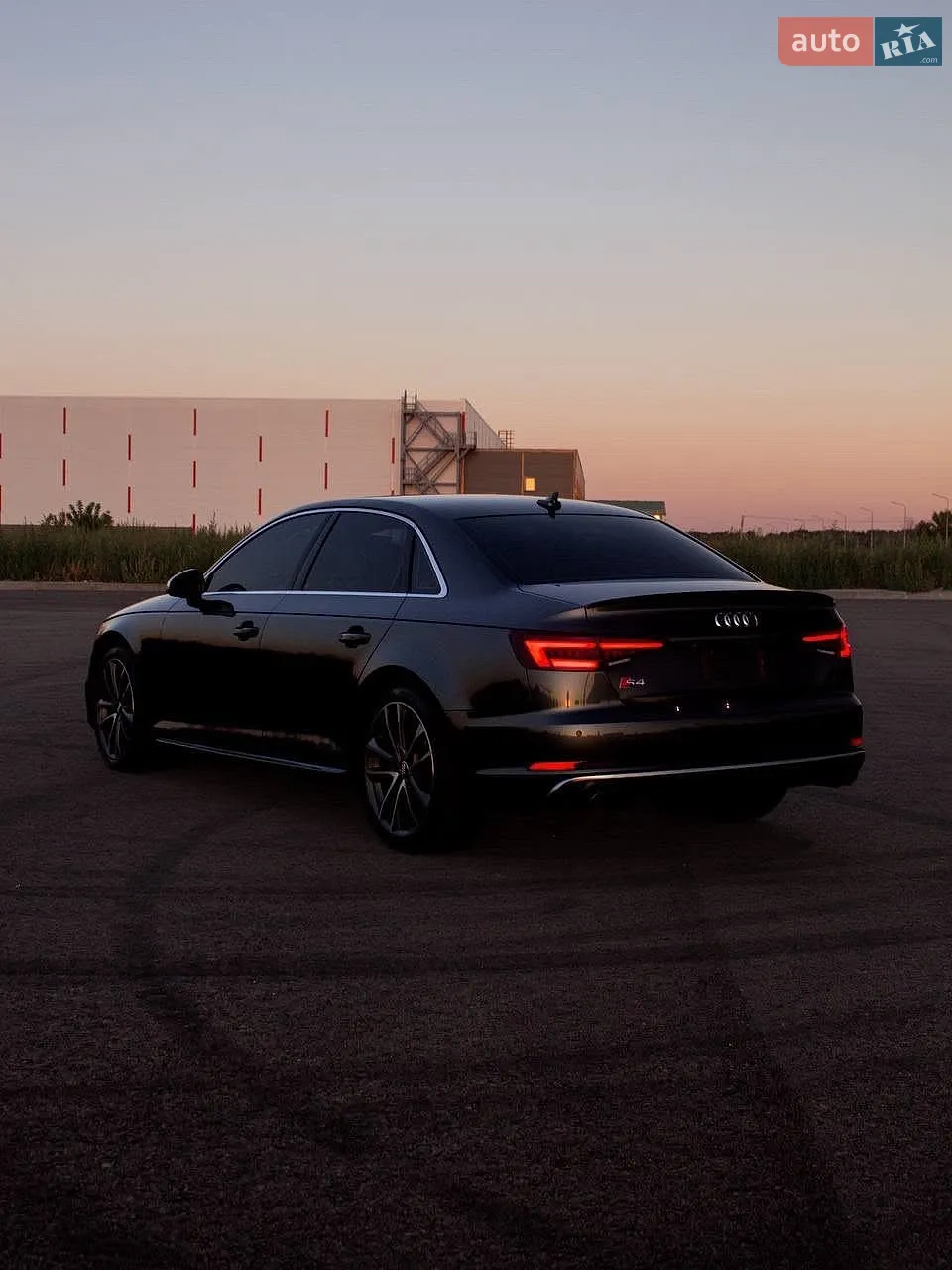 2017 Audi S4 - мініатюра 11