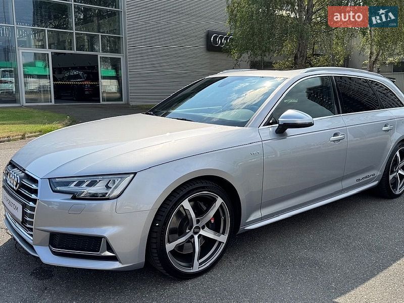 Универсал Audi S4 2017 в Киеве