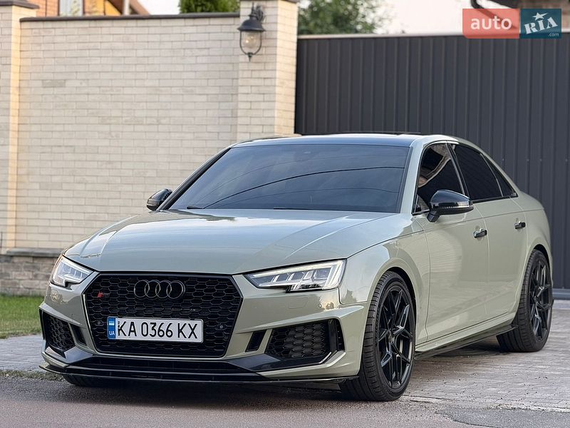 Седан Audi S4 2017 в Киеве