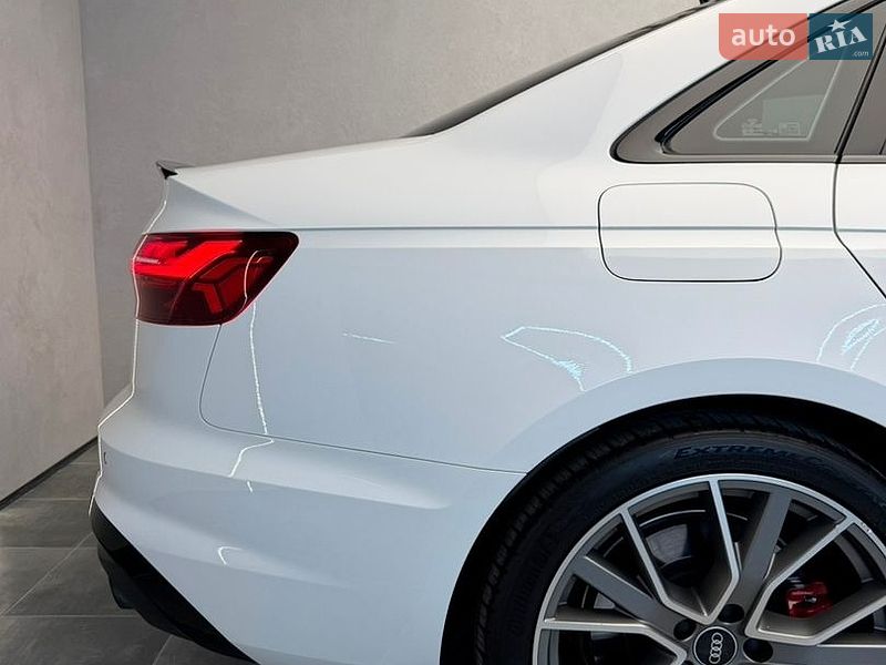 Седан Audi S4 2022 в Одессе