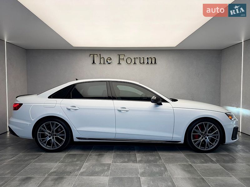 Седан Audi S4 2022 в Одессе
