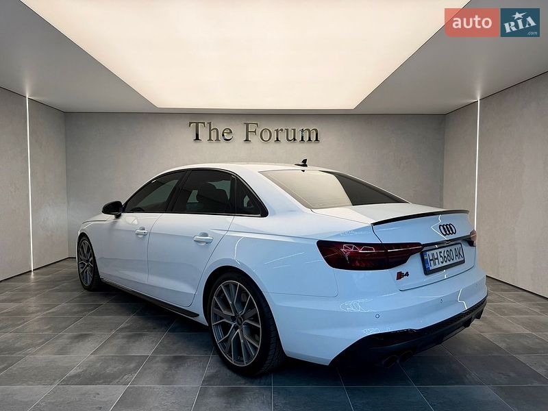 Седан Audi S4 2022 в Одессе