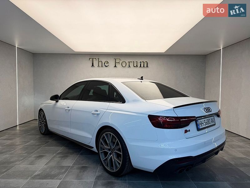 Седан Audi S4 2022 в Одессе
