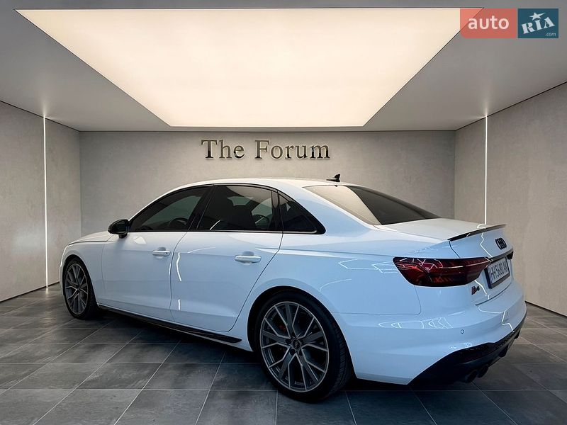 Седан Audi S4 2022 в Одессе