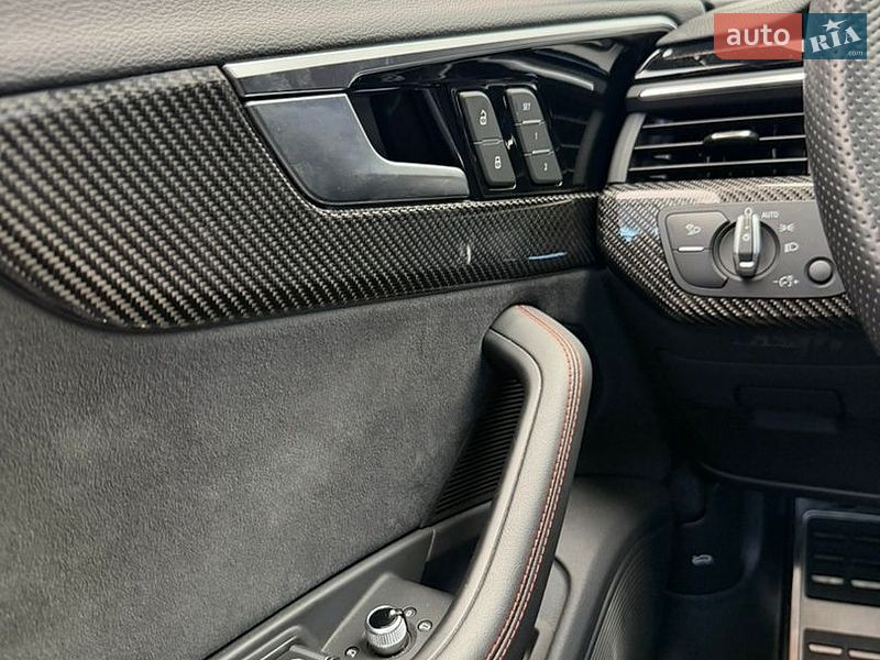 Седан Audi S4 2022 в Одессе