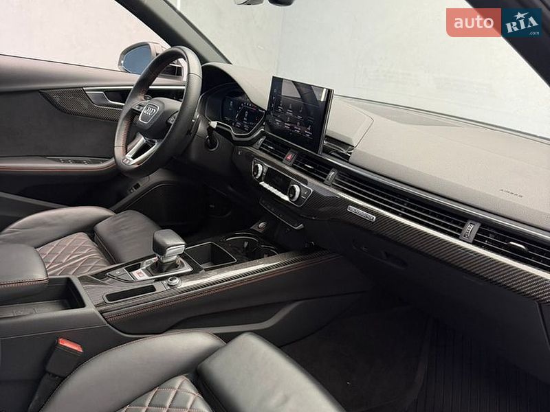 Седан Audi S4 2022 в Одессе
