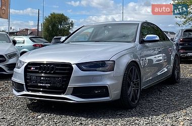 Седан Audi S4 2014 в Львове