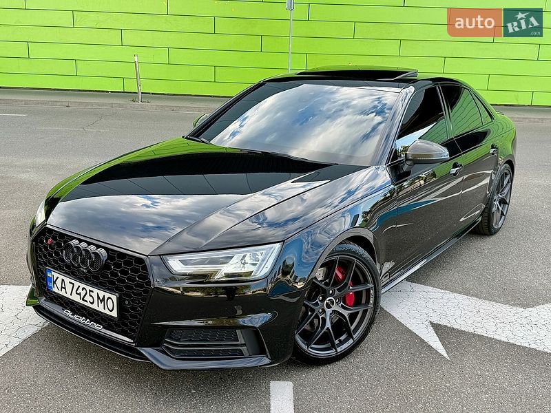 Седан Audi S4 2018 в Києві