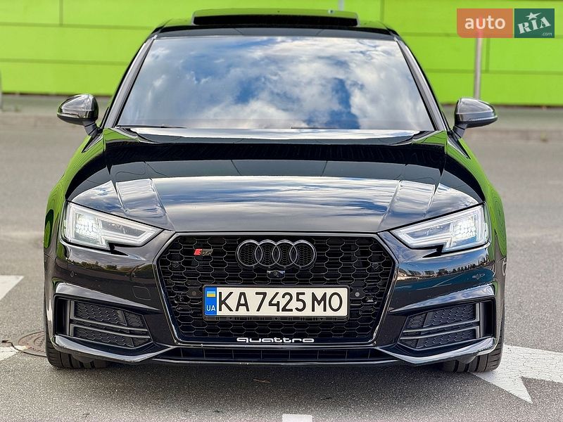 Седан Audi S4 2018 в Києві