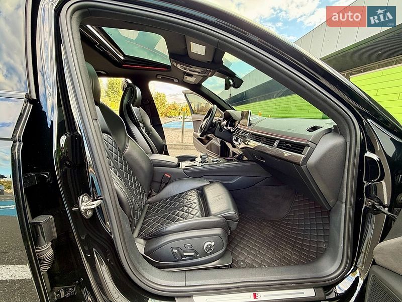 Седан Audi S4 2018 в Києві