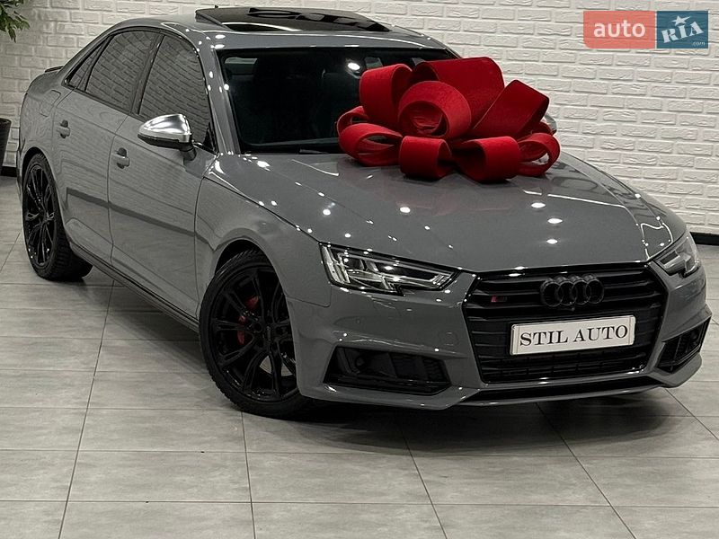 Седан Audi S4 2018 в Одесі Седан Audi S4 2018 в Одесі