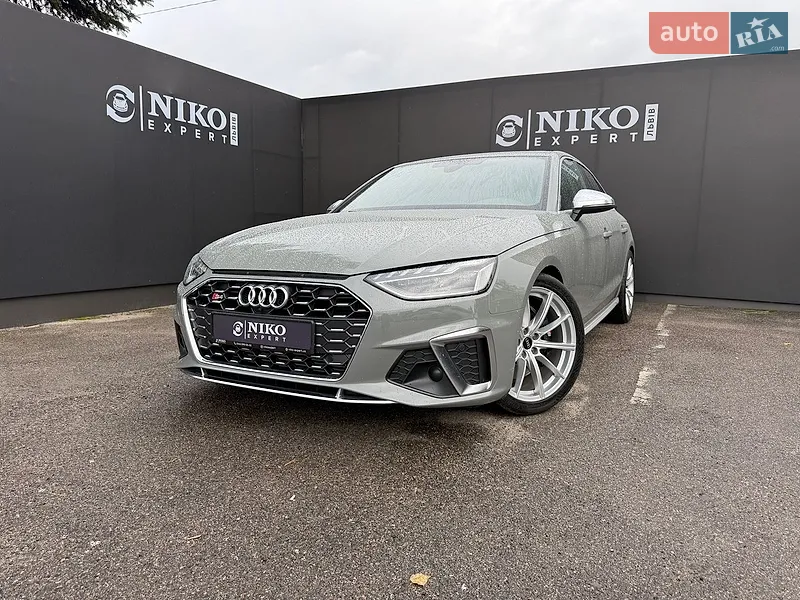 Audi S4