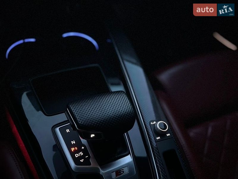 Седан Audi S4 2022 в Ивано-Франковске