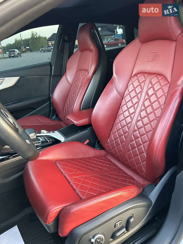 Лифтбек Audi S5 Sportback 2020 в Коломые