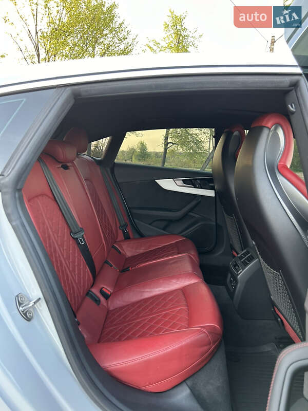 Лифтбек Audi S5 Sportback 2020 в Коломые