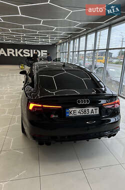 Лифтбек Audi S5 Sportback 2017 в 