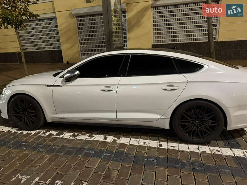 Лифтбек Audi S5 Sportback 2017 в Киеве фото 11 Лифтбек Audi S5 Sportback 2017 в Киеве