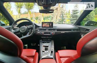 Седан Audi S5 2017 в 