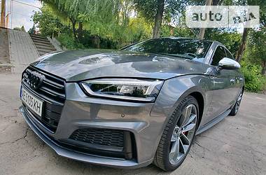 Седан Audi S5 2017 в 