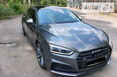 Седан Audi S5 2017 в 