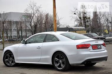 Купе Audi S5 2009 в Киеве