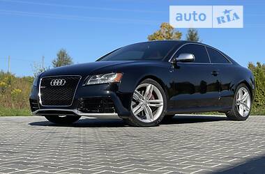 Купе Audi S5 2011 в Львове