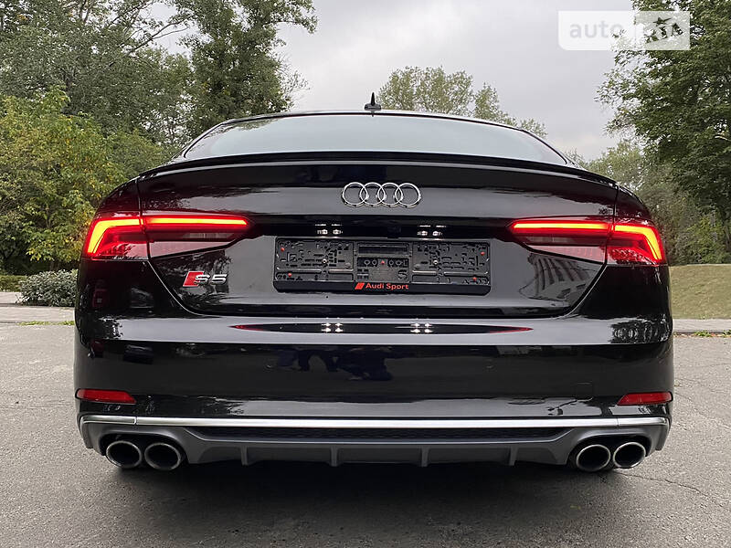 Купе Audi S5 2017 в Києві