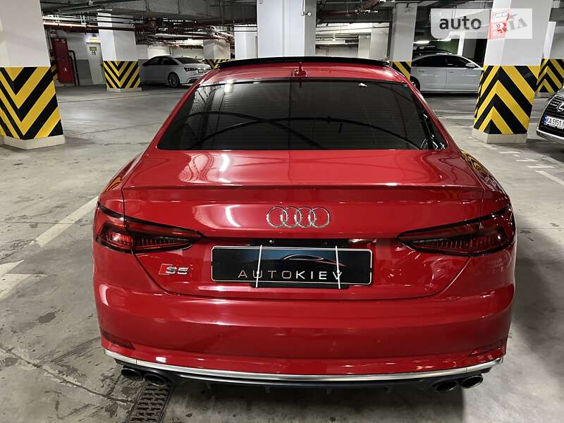 Купе Audi S5 2017 в Киеве