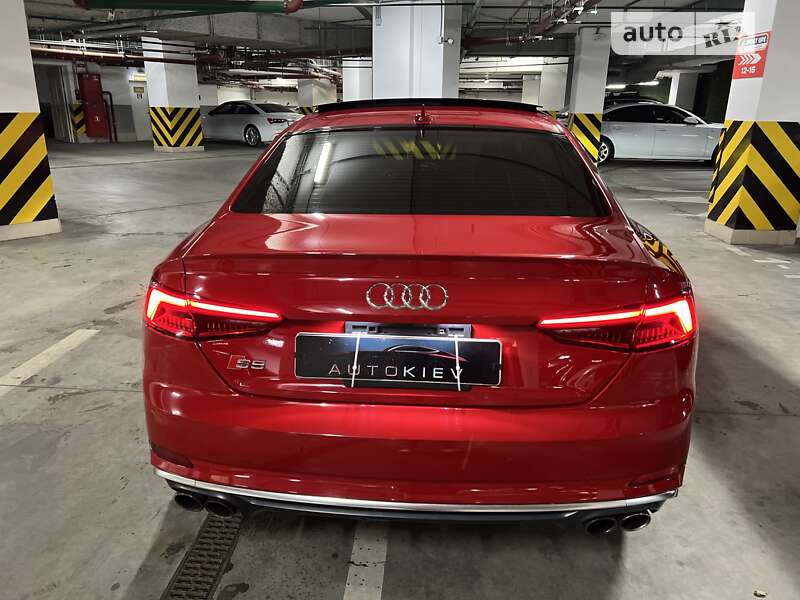 Купе Audi S5 2017 в Киеве