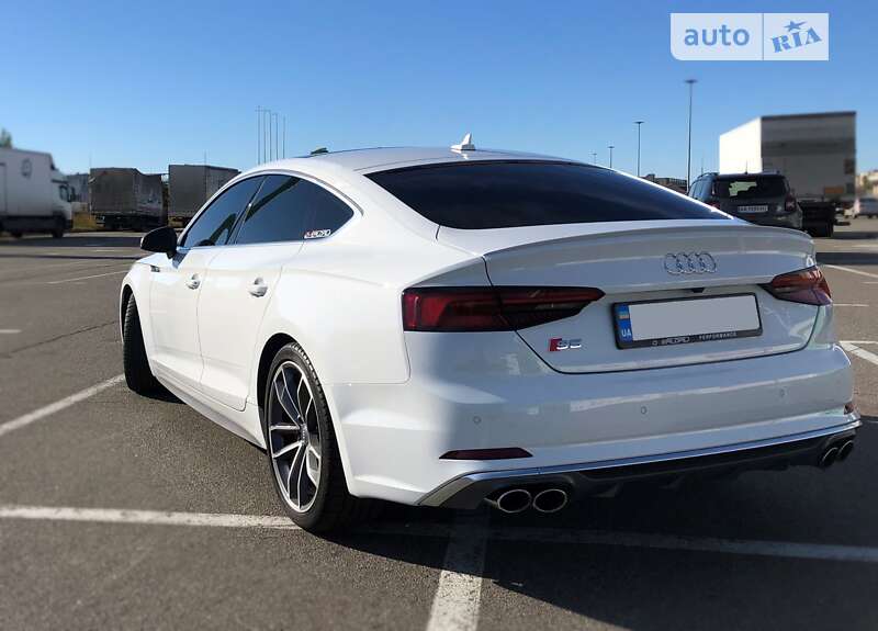 Лифтбек Audi S5 2017 в Харькове