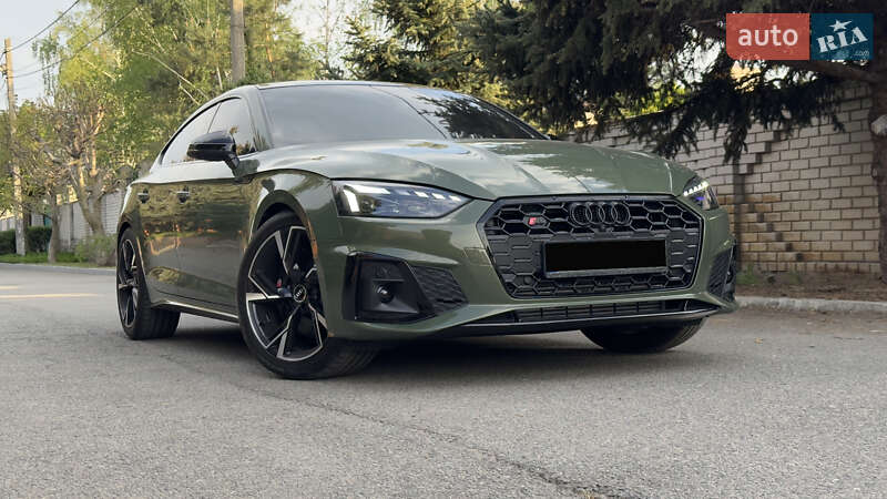 Купе Audi S5 2022 в 