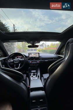 Купе Audi S5 2022 в 