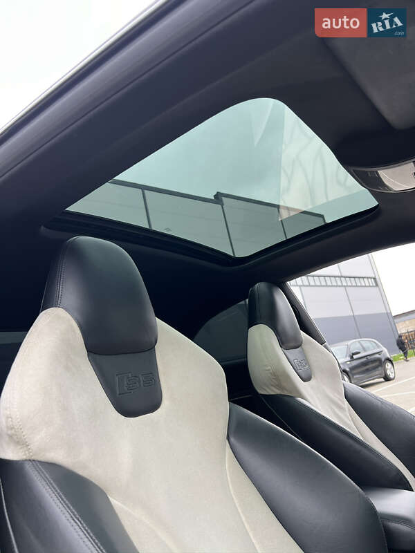 Купе Audi S5 2009 в Ивано-Франковске