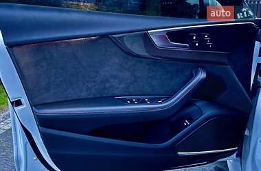 Лифтбек Audi S5 2017 в 