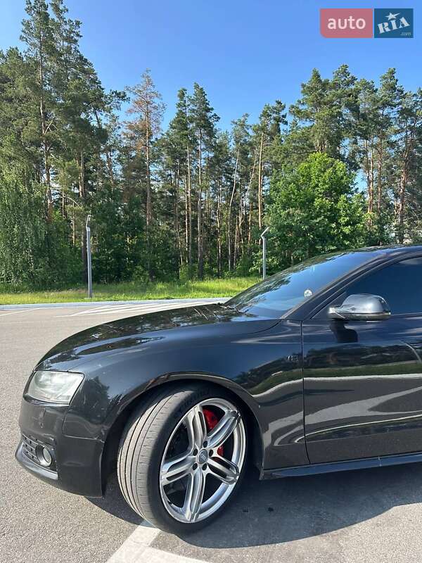 Купе Audi S5 2010 в Киеве