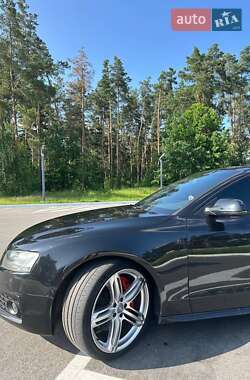 Купе Audi S5 2010 в 