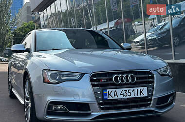 Купе Audi S5 2015 в Киеве