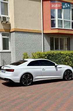 Купе Audi S5 2022 в 
