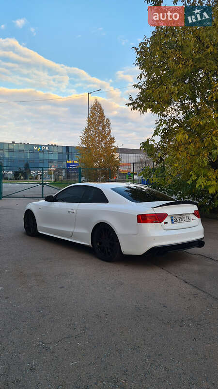 Купе Audi S5 2014 в Ровно