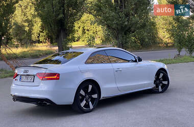 Купе Audi S5 2013 в 