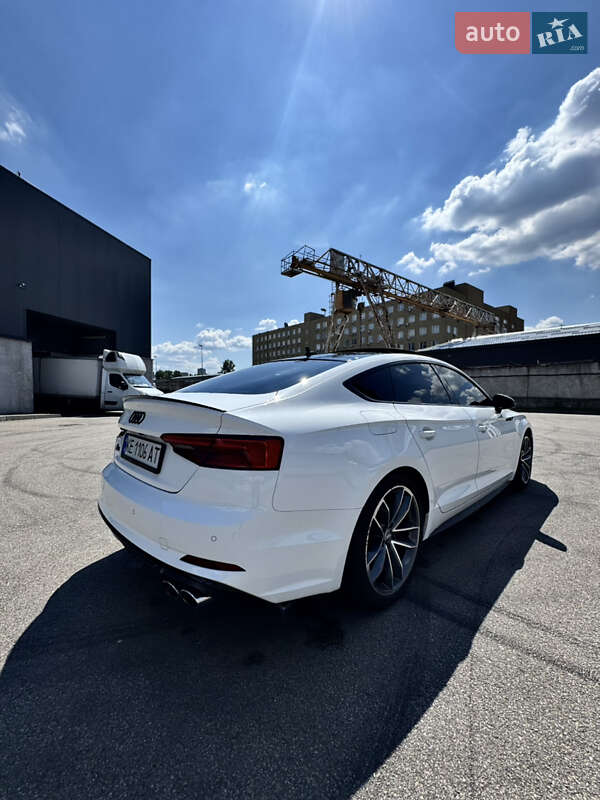 Купе Audi S5 2017 в Киеве