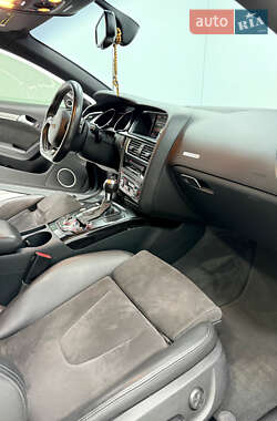 Купе Audi S5 2012 в 