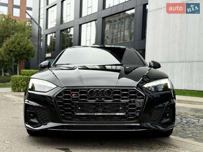 Купе Audi S5 2022 в Львове