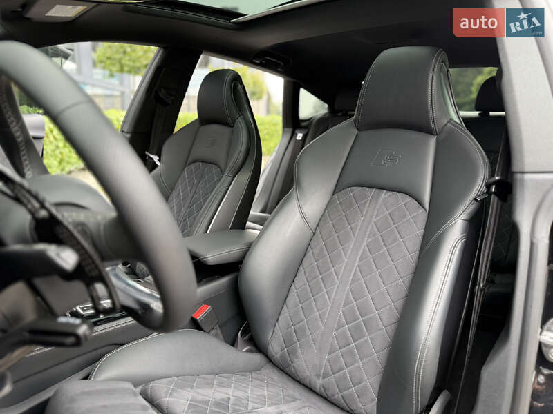 Купе Audi S5 2022 в Львове
