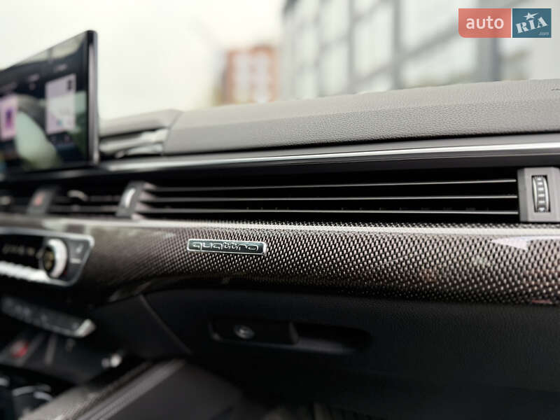 Купе Audi S5 2022 в Львове