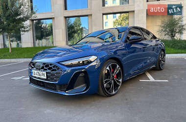 Лифтбек Audi S5 2025 в 