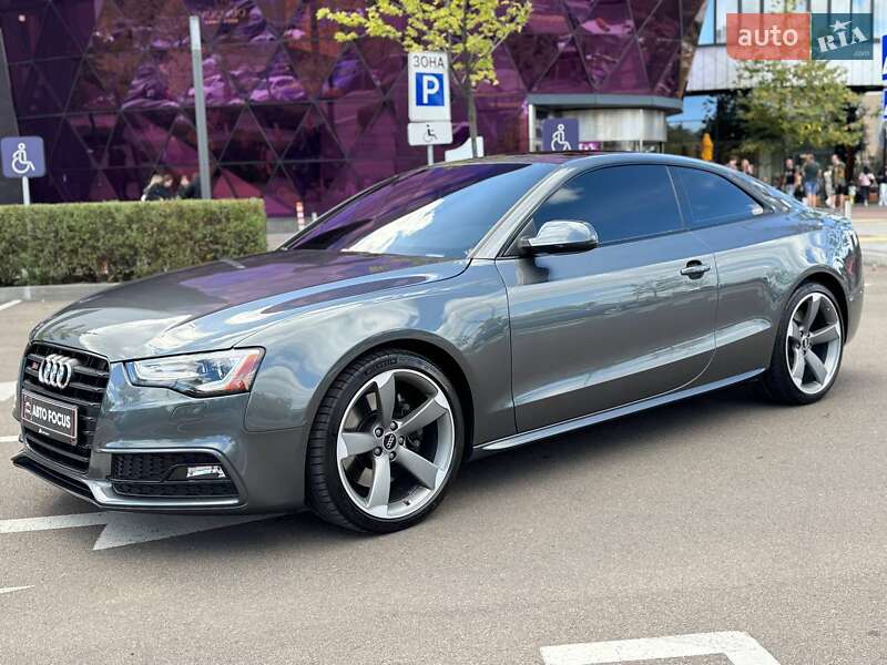 Купе Audi S5 2015 в Киеве