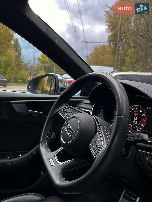 Купе Audi S5 2017 в Киеве