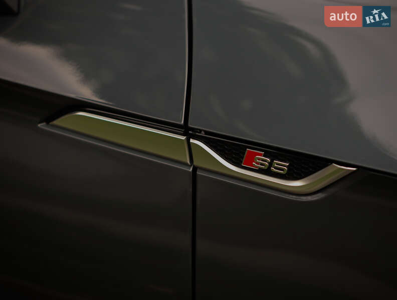 Купе Audi S5 2017 в Киеве